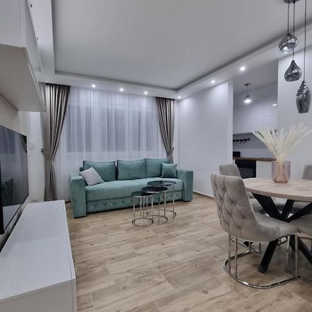 Apartman Ivkovic Sremska Mitrovica Exteriör bild